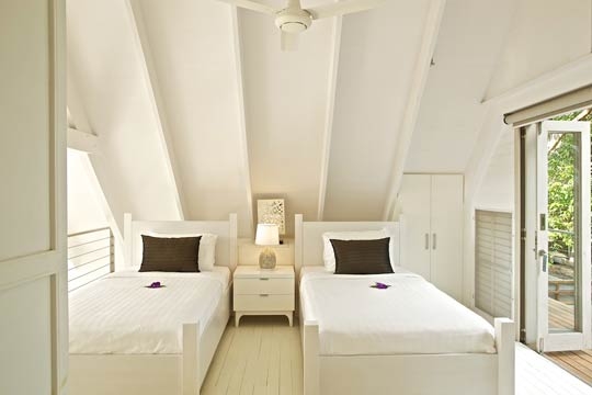 Twin Beds - Bedroom 4